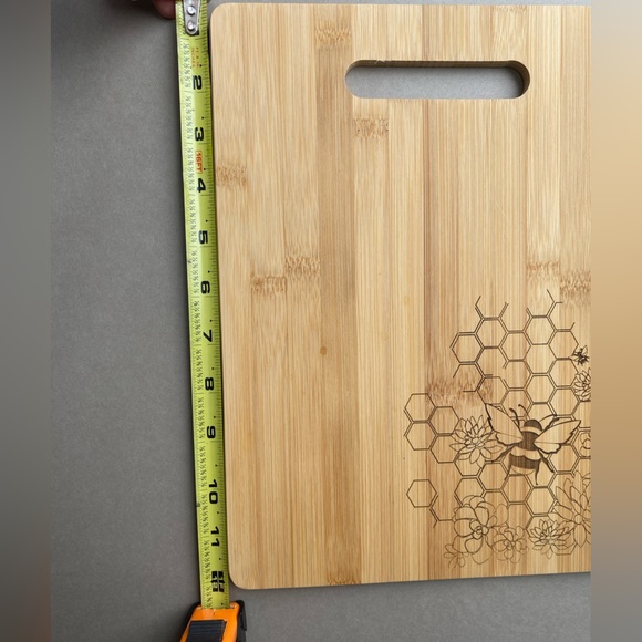 Honey Bee Comb Cutting Bamboo Board Design summer spring kitchen NEW - Picture 6 of 6